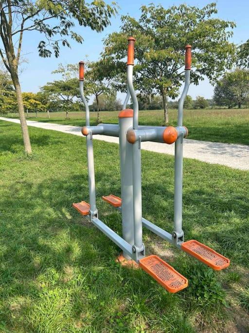 Oasi A Due Passi Dal Parco Nord Milano Apartment Bresso Bagian luar foto